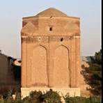Is Iran's historical architecture the antithesis of Western architecture?3