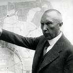 Konrad Adenauer4