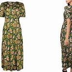 What are the best dresses for women over 50?2