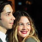 Why did Justin Long leave Drew Barrymore?4