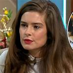 How did Rachel Shenton's father die?2