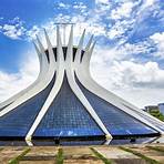 Oscar Niemeyer1